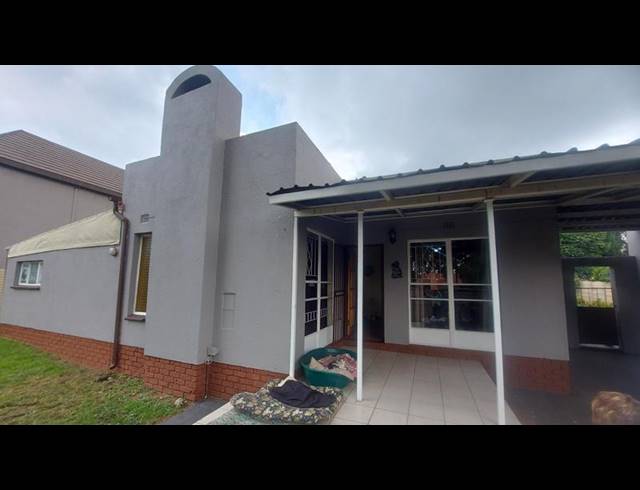 3 BEDROOM HOUSE FOR SALE IN FREEWAY PARK